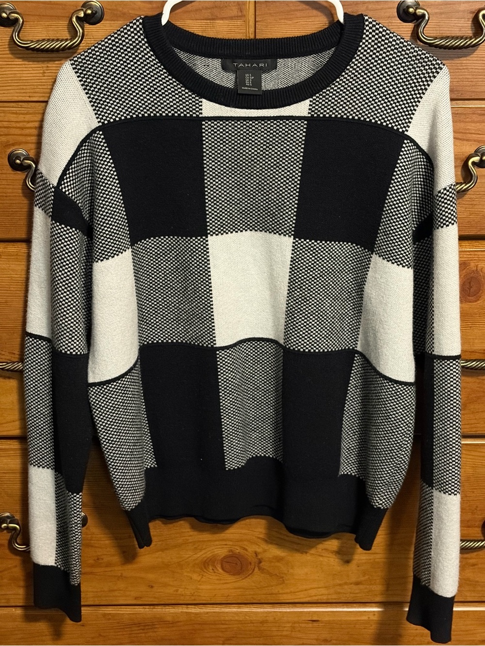 Tahari Black & White Large Check Crewneck Sweater